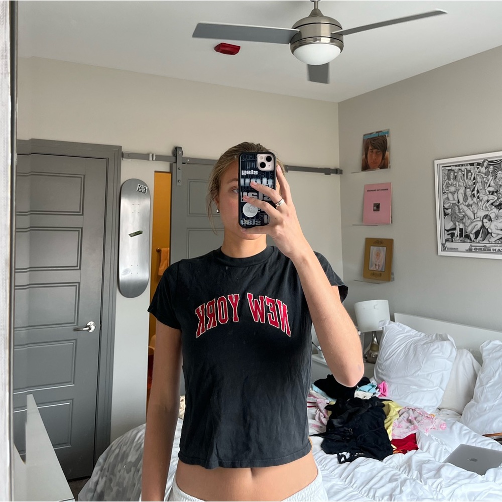 Brandy Melville NY baby tee